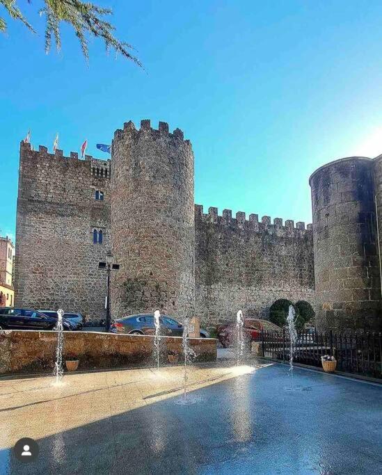 Piso Centro Arenas: Mira Gredos Lägenhet Arenas de San Pedro Exteriör bild